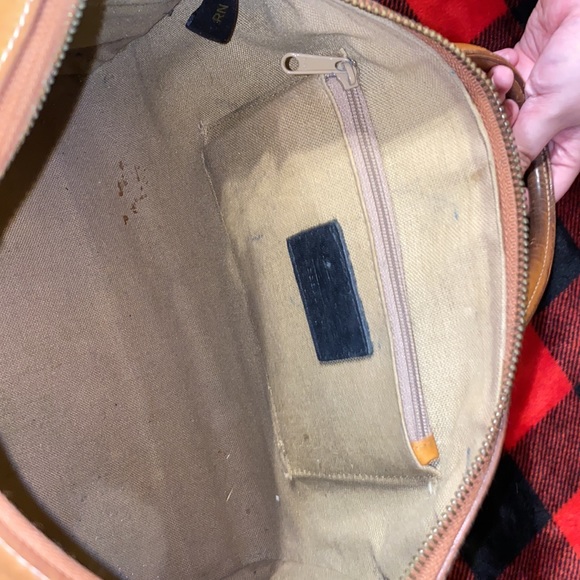 Vintage Liz - Picture 3 of 3